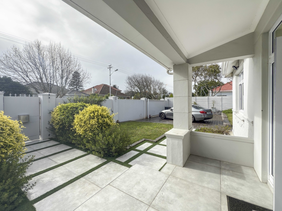 3 Bedroom Property for Sale in Claremont Western Cape